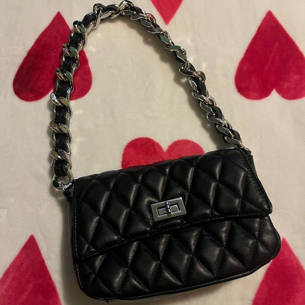 Forever 21 Black Quilted Shoulder Bag with Chain Strap